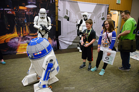 Garrison Titan at ECCC Day 1