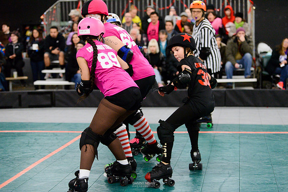 Evil Angels vs. Poison Skid'les.