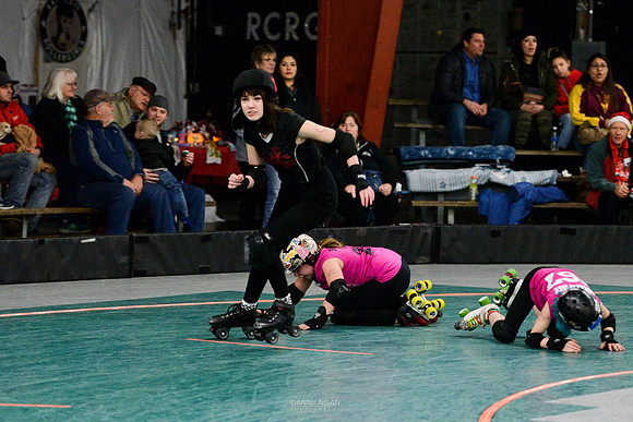 Evil Angels vs. Poison Skid'les.