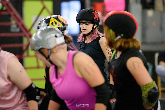 Evil Angels vs. Poison Skid'les.