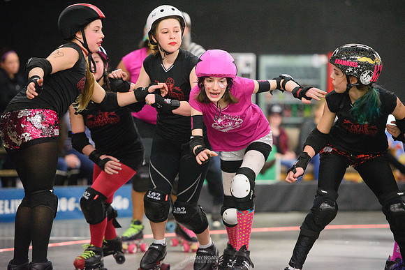 Evil Angels vs. Poison Skid'les