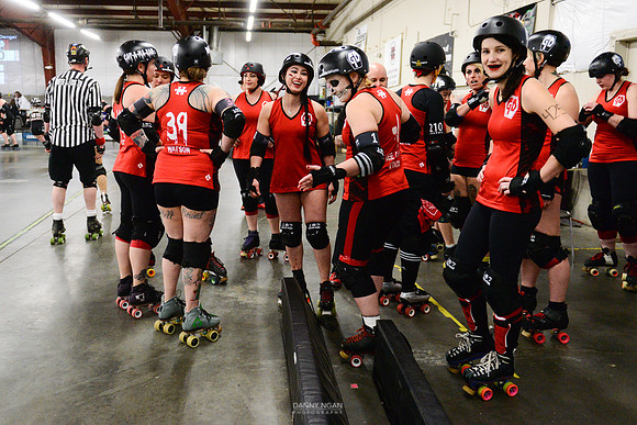 Pre-bout fun.