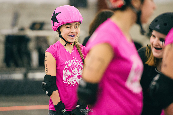 Evil Angels vs. Poison Skid'les.