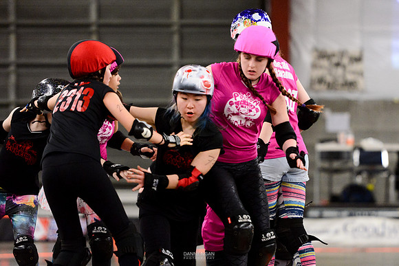 Evil Angels vs. Poison Skid'les.