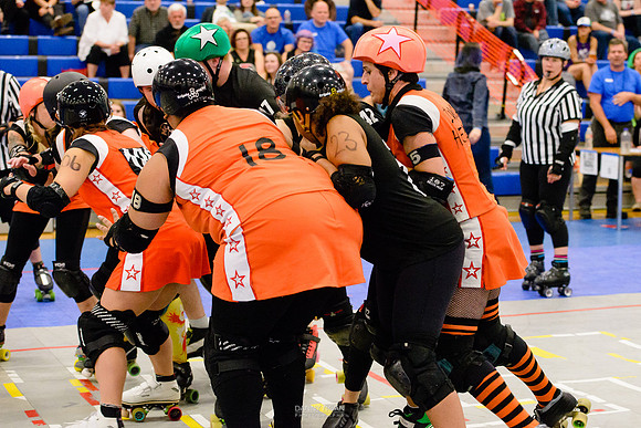 Camaro Harem vs. Mob City Misfits