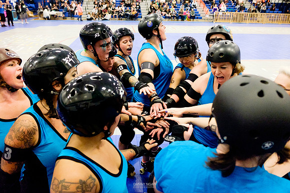 Hula Honeys vs. Cog Blockers