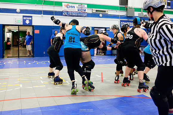 Hula Honeys vs. Cog Blockers
