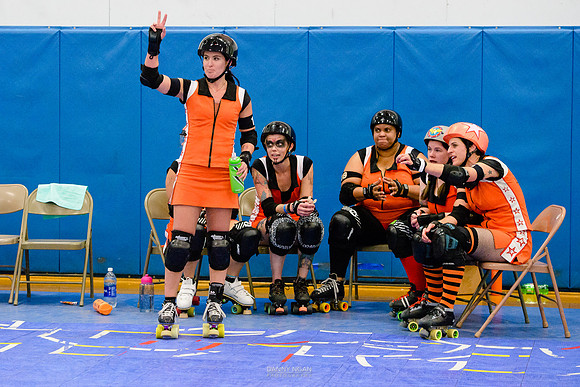 Camaro Harem vs. Mob City Misfits