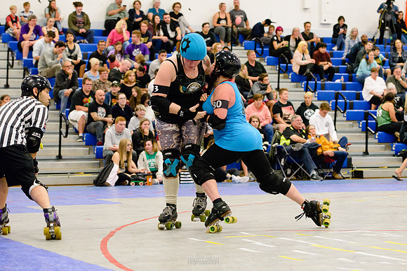 Hula Honeys vs. Cog Blockers