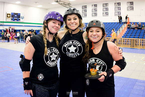 Camaro Harem vs. Mob City Misfits