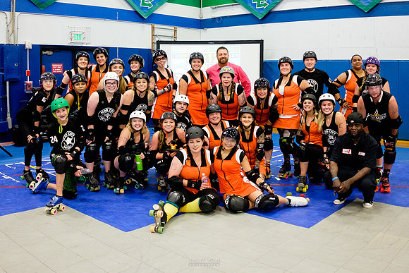 Camaro Harem vs. Mob City Misfits