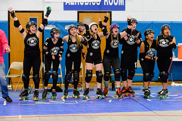 Camaro Harem vs. Mob City Misfits
