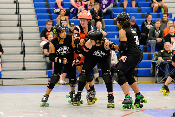 Camaro Harem vs. Mob City Misfits