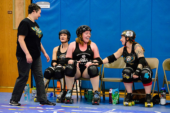 Hula Honeys vs. Cog Blockers