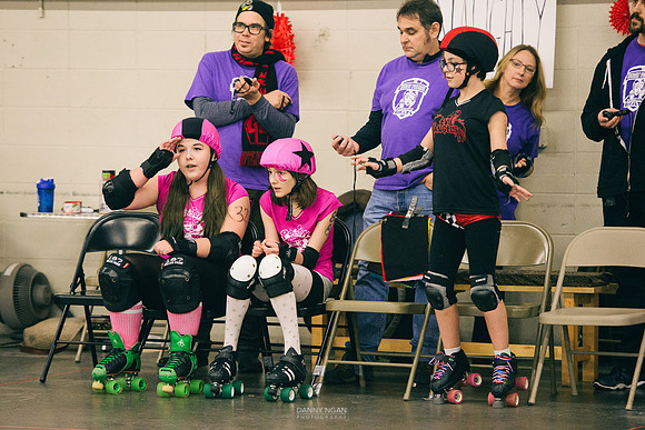 Evil Angels vs. Poison Skid'les.
