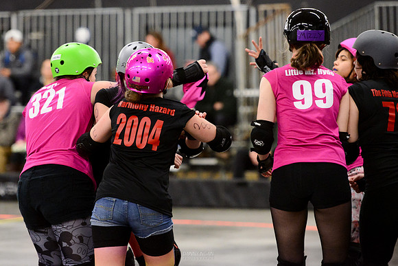 Evil Angels vs. Poison Skid'les.