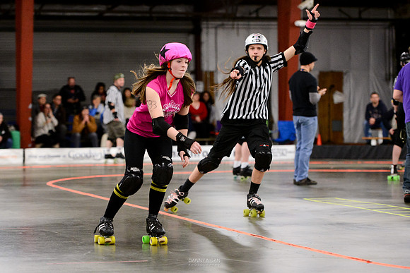 Evil Angels vs. Poison Skid'les.