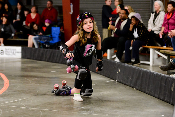 Evil Angels vs. Poison Skid'les.