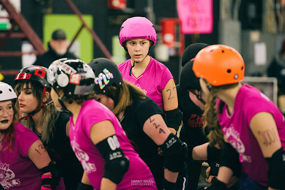 Evil Angels vs. Poison Skid'les.