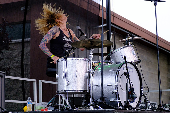 The Coathangers