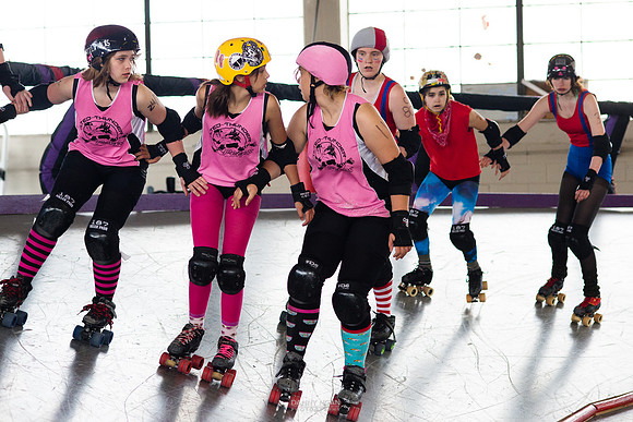 Tilted Thunder Rail Peeps vs. Rose City Rosebuds