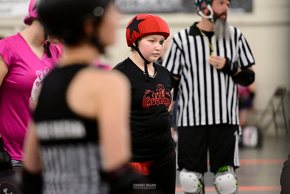Evil Angels vs. Poison Skid'les.