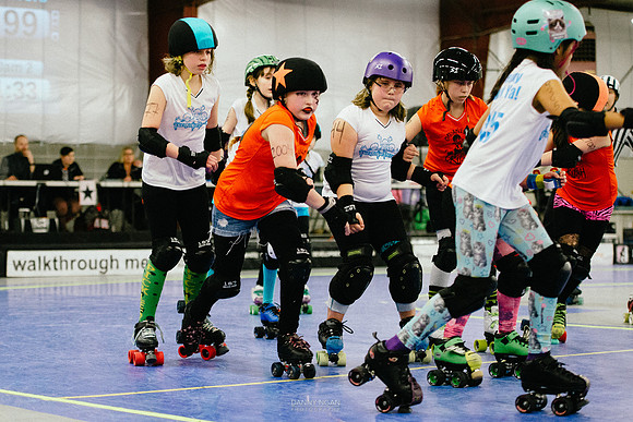 Orange Crush vs. Turquoise Terrors