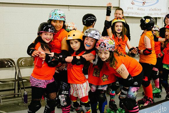 Orange Crush vs. Turquoise Terrors