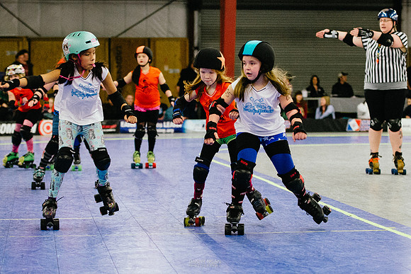 Orange Crush vs. Turquoise Terrors