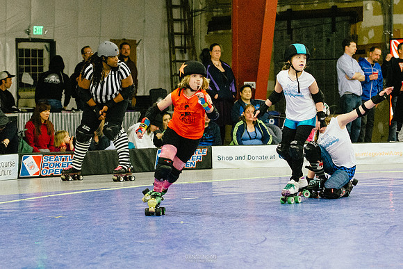Orange Crush vs. Turquoise Terrors