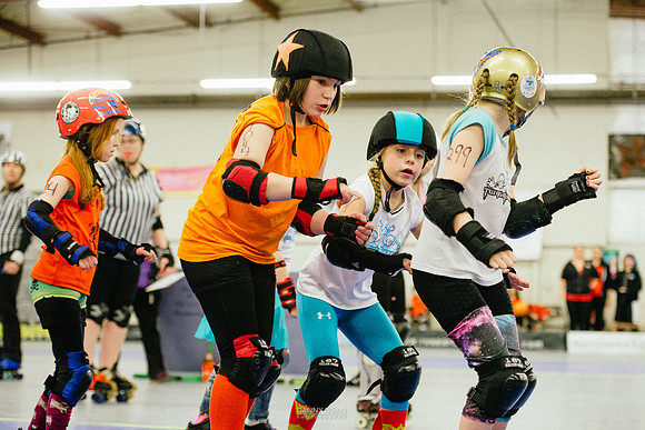 Orange Crush vs. Turquoise Terrors