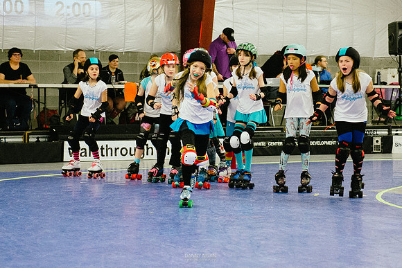 Orange Crush vs. Turquoise Terrors