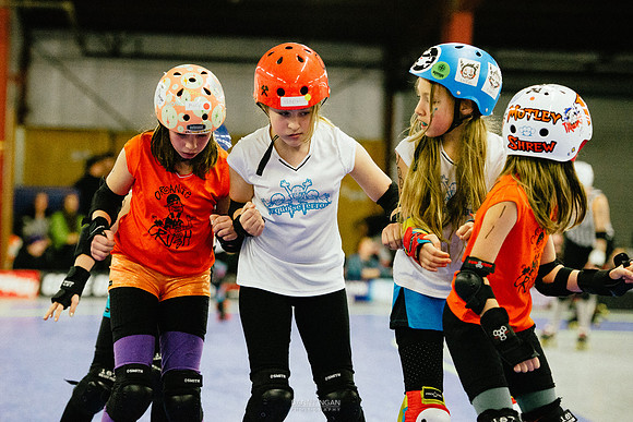 Orange Crush vs. Turquoise Terrors