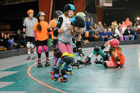 Turquoise Terrors vs. Orange Crush
