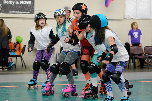 Turquoise Terrors vs. Orange Crush