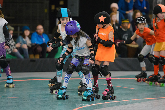 Turquoise Terrors vs. Orange Crush