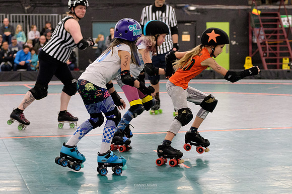 Turquoise Terrors vs. Orange Crush