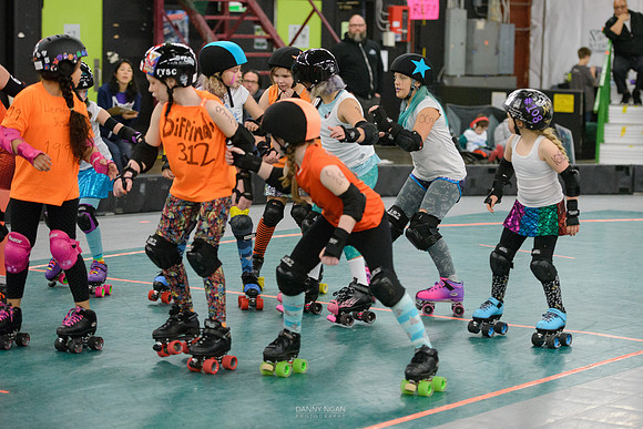 Turquoise Terrors vs. Orange Crush