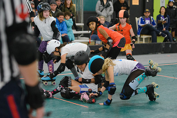 Turquoise Terrors vs. Orange Crush