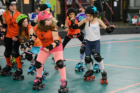 Turquoise Terrors vs. Orange Crush