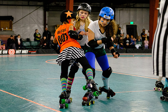 Orange Crush vs. Turquoise Terrors