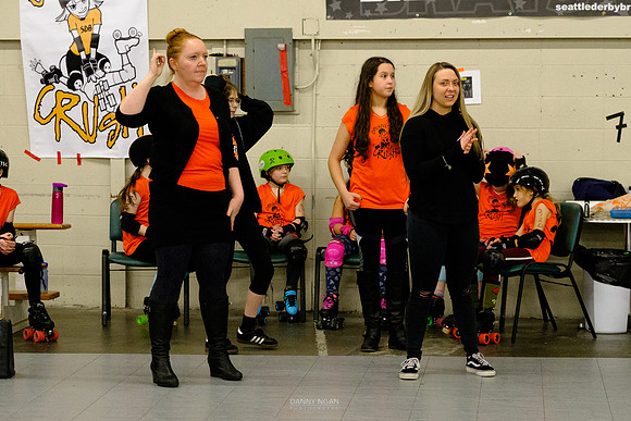 Orange Crush vs. Turquoise Terrors