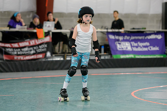 Turquoise Terrors vs. Orange Crush