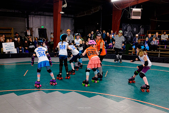 Orange Crush vs. Turquoise Terrors