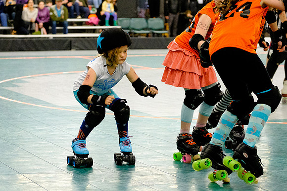 Orange Crush vs. Turquoise Terrors