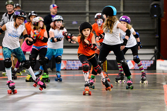 Orange Crush vs. Turquoise Terrors.