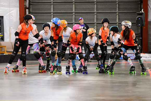 Orange Crush vs. Turquoise Terrors.