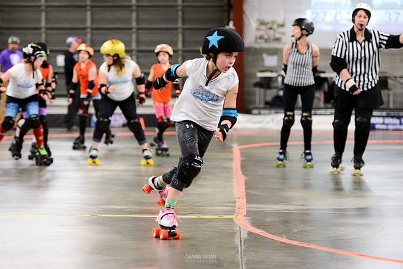 Orange Crush vs. Turquoise Terrors.