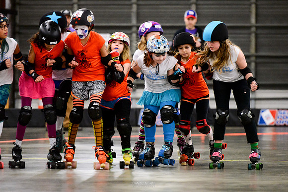 Orange Crush vs. Turquoise Terrors.