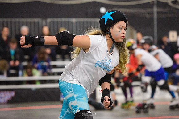 Turquoise Terrors vs. Orange Crush.